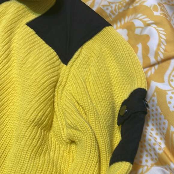 Ralph Lauren L-RL Lauren Active Yellow Heavy Sweater - Picture 6 of 14